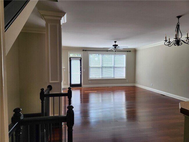 Foto del edificio - 5708 Pine Oak Dr NW