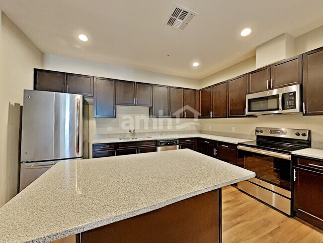 Foto del edificio - 20737 W Stone Hill Rd