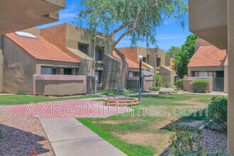 Building Photo - 1432 W Emerald Ave