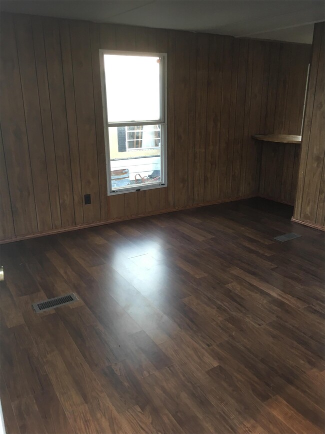 Foto del edificio - 92 Cedarcrest Dr