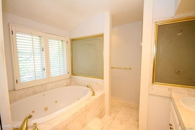 Building Photo - 3 br, 4 bath House - 5594 Jed Smith Rd