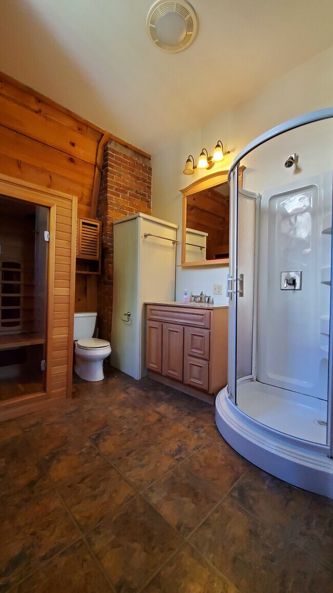 Foto del edificio - 144 Elm St