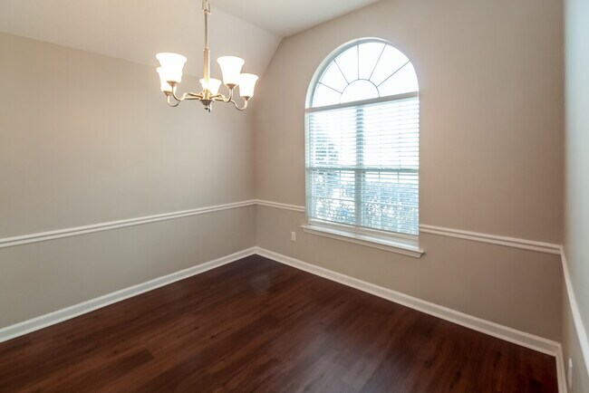 Building Photo - 5451 Philgrove Way