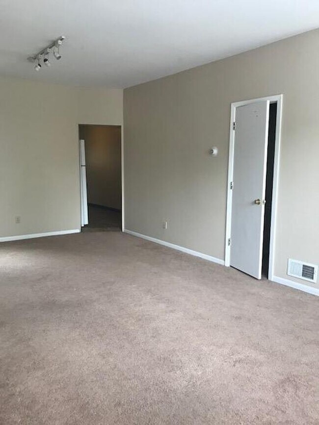 Foto del edificio - ENTIRE HOUSE: Cozy 2-Bedroom Home in Beaut...