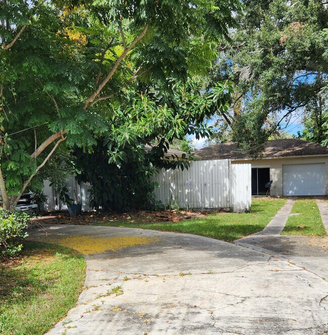Driveway - 7911 Napoleon St