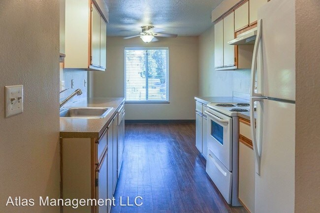 Foto del edificio - 3872-3886 Liberty Rd S