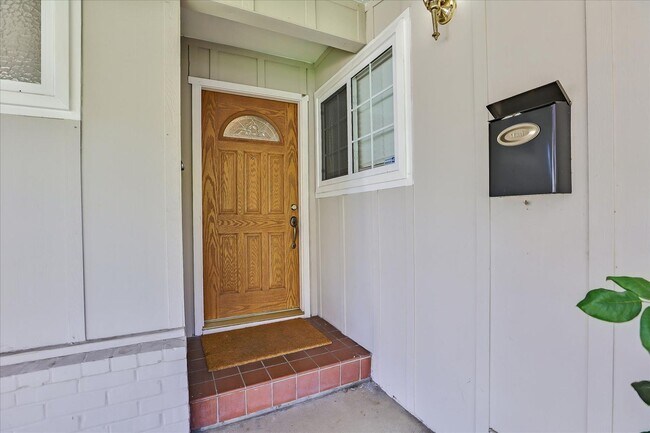 Building Photo - 4 br, 2 bath House - 902 Cottonwood Drive