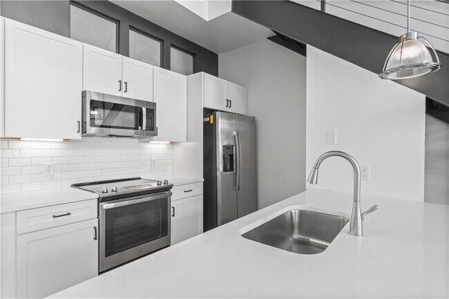 Foto del edificio - 230 18th St NW