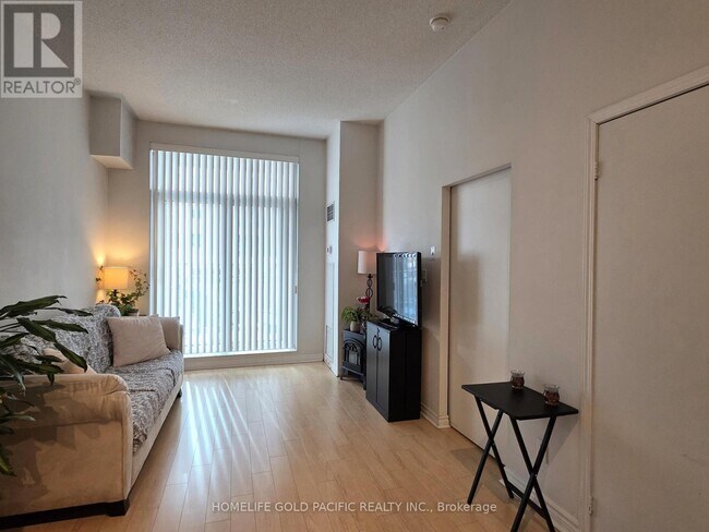 Photo du bâtiment - 410 Queens Quay W