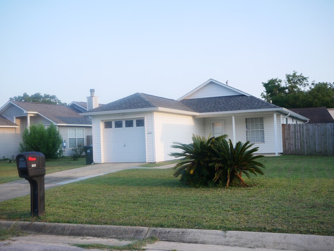 Front of Home - 441 Hilburn Ln