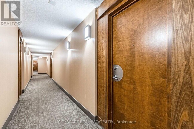 Building Photo - 3880 Duke of York Blvd