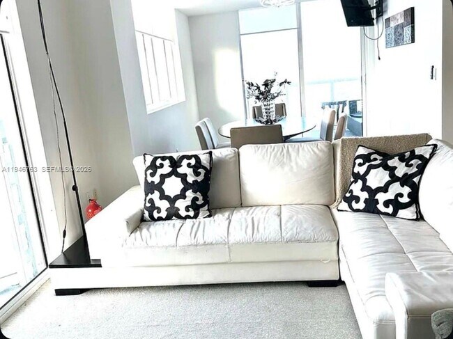 Foto del edificio - 253 NE 2nd St