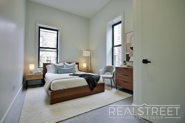 Building Photo - Brand New 1 Bed w Full Kitchen Amenities in Prime Crown Heights