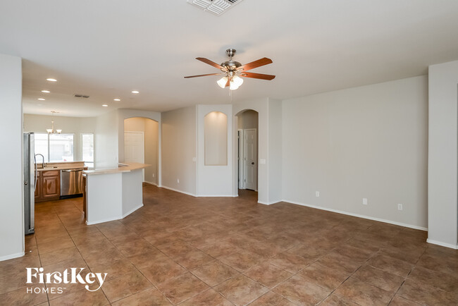 Foto del edificio - 838 E Payton St