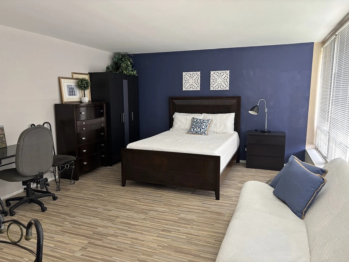 Foto principal - 1450 E 55th Pl