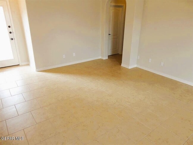 Foto del edificio - 14254 Earl Chokiski