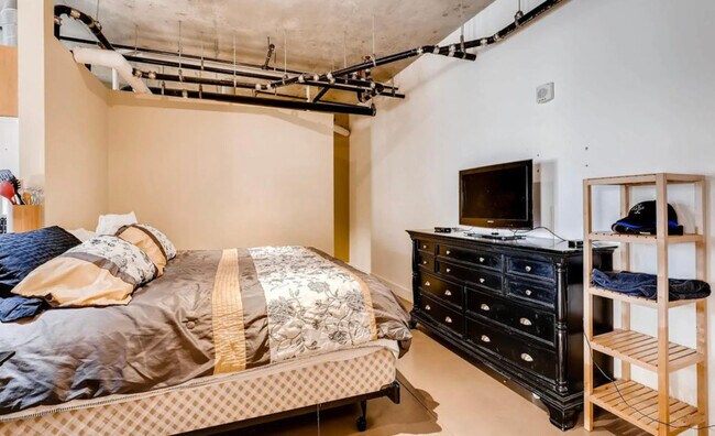 Foto del edificio - 1610 Little Raven St