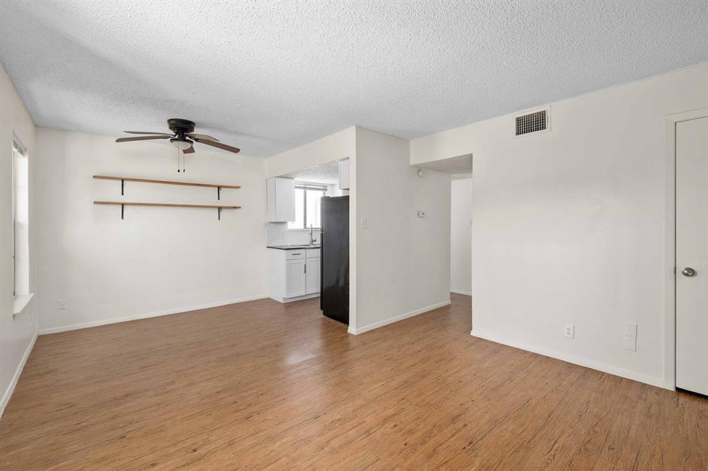 Primary Photo - 3421 Willowrun Dr
