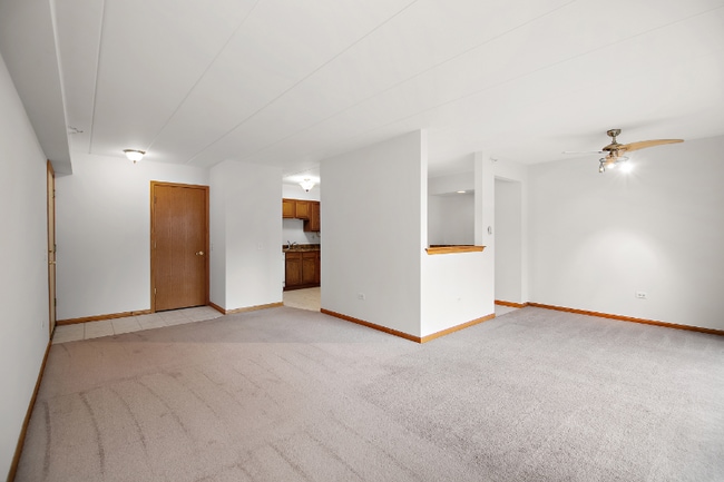 Building Photo - 1061 Ashley Ct N