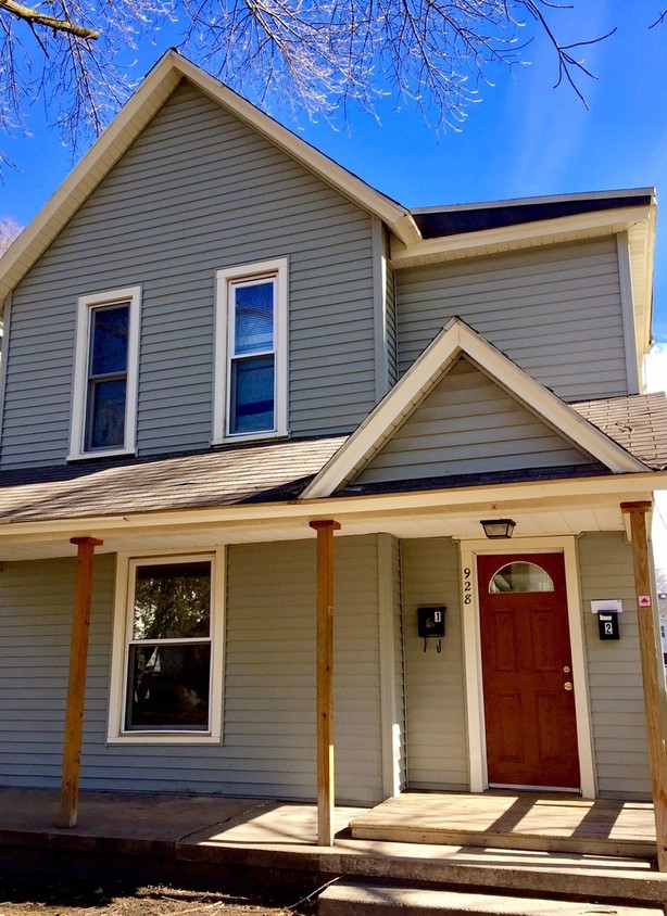 Primary Photo - 928 McReynolds Ave NW