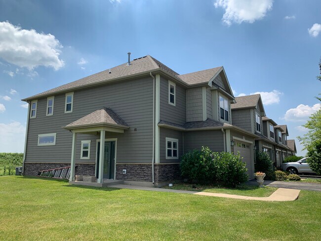 Building Photo - 15713 W Dungarvan Dr