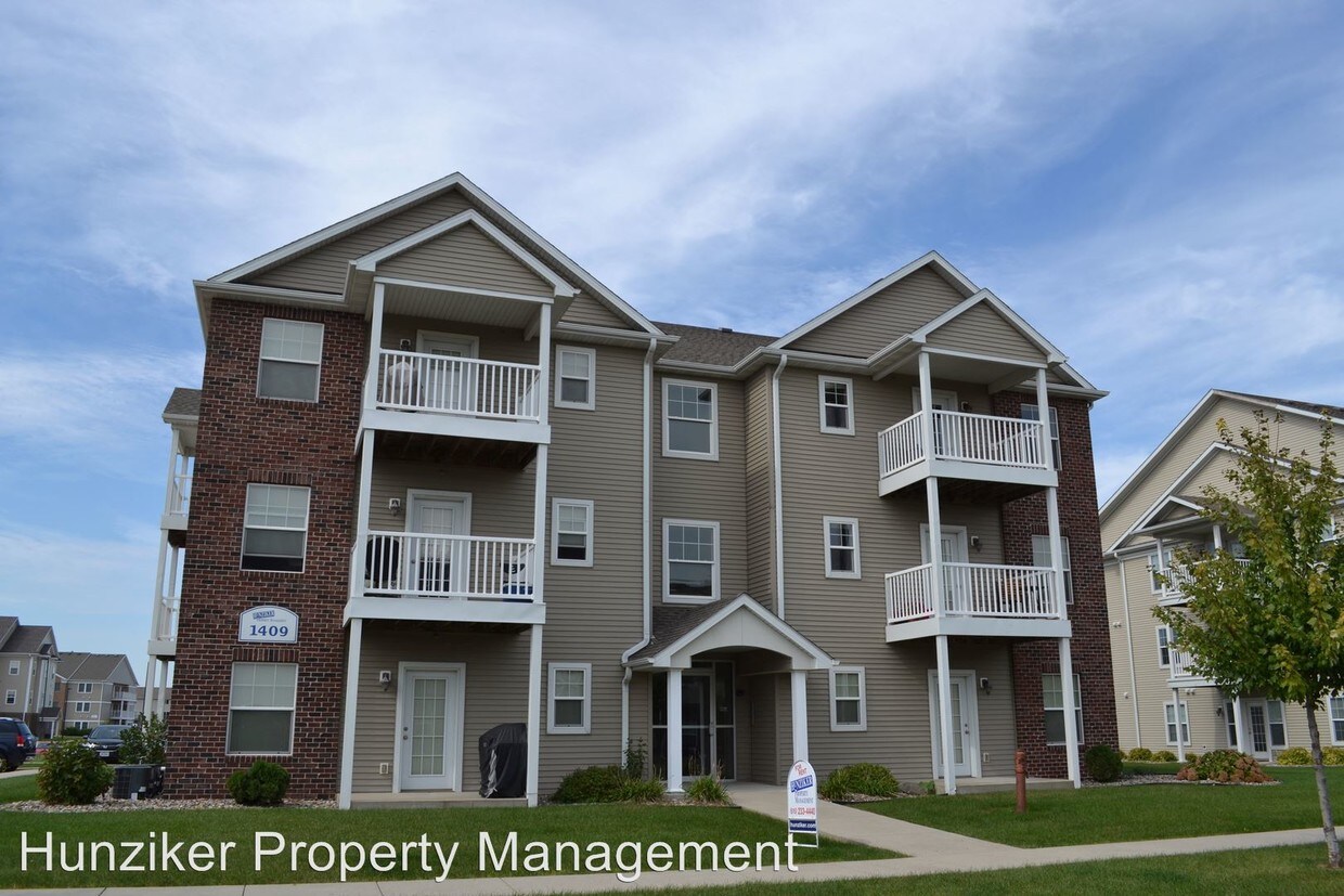 Building Photo - 1409 Walton Dr