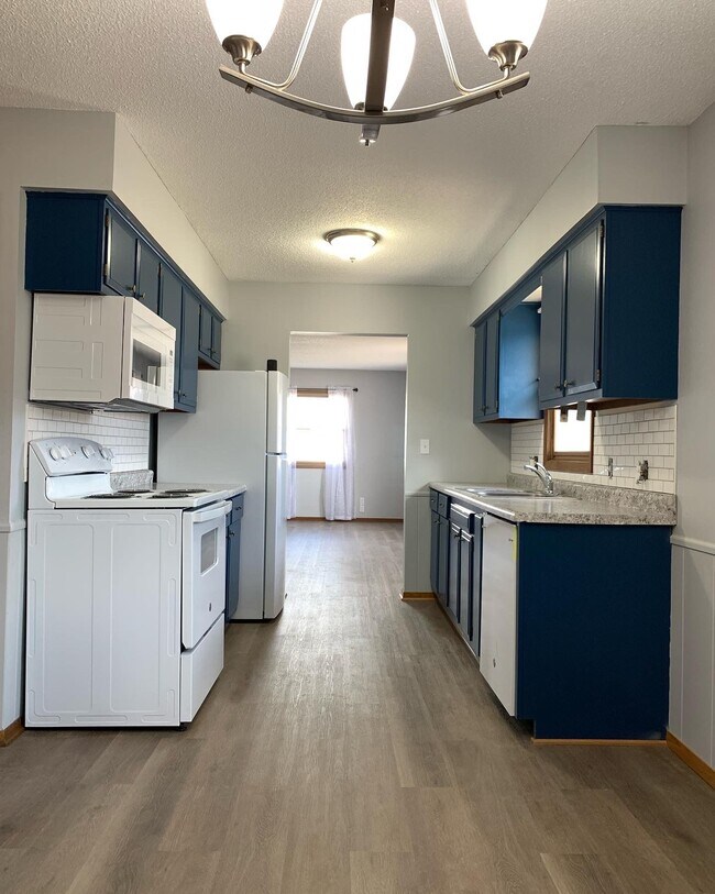 Foto del edificio - 416 Lakeland Dr SE