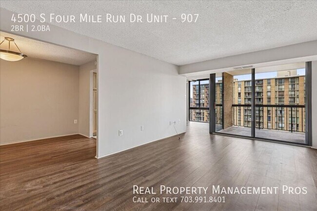 Foto del edificio - 4500 S Four Mile Run Dr