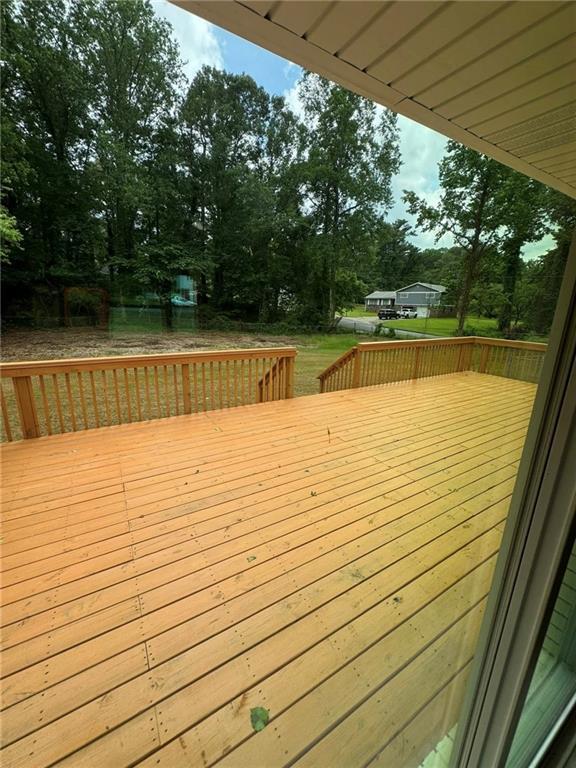 Building Photo - 225 Beaver Pond Dr