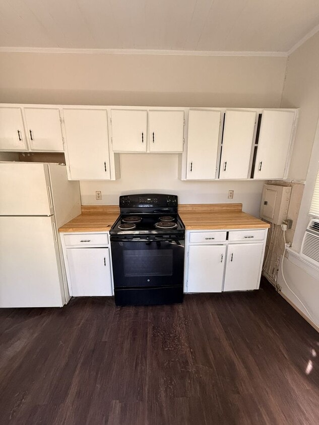 Building Photo - 403 N. Troupe Street