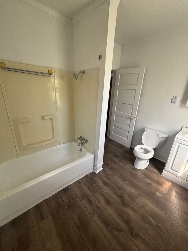 Foto del edificio - 497 E 127th St