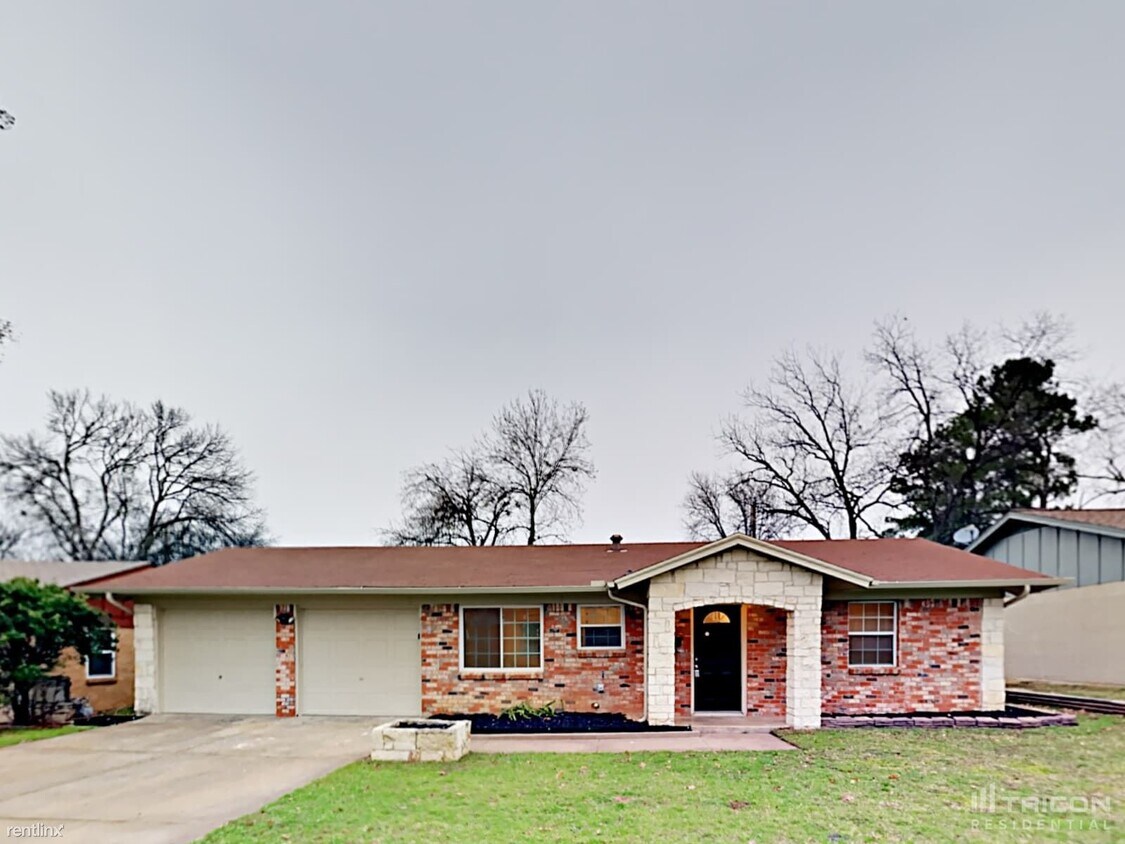 Primary Photo - 1702 Tyler Ave