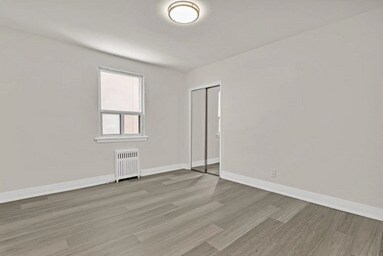 Photo du bâtiment - 1336 Kingston Rd