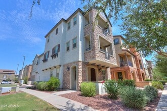 Building Photo - 1665 E Dogwood Ln