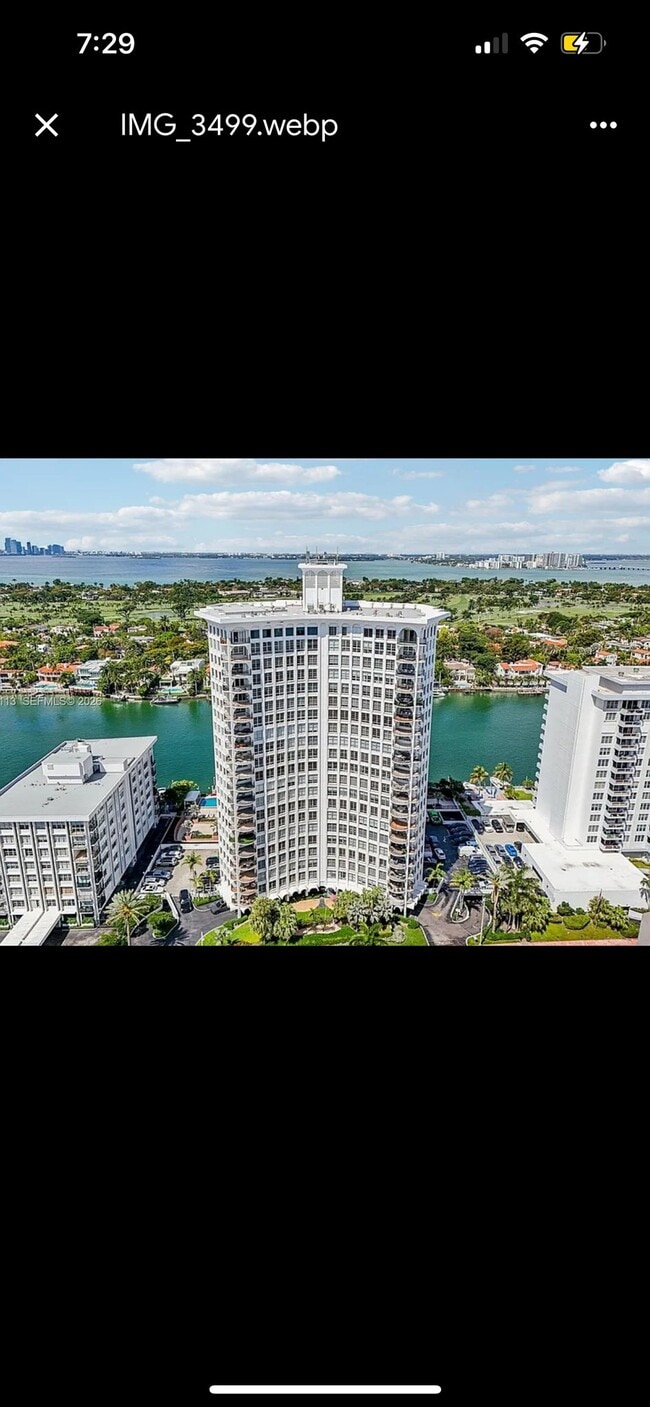 Foto del edificio - 5660 Collins Ave