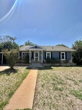 Building Photo - 1605 Kenwood Dr