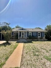 Building Photo - 1605 Kenwood Dr