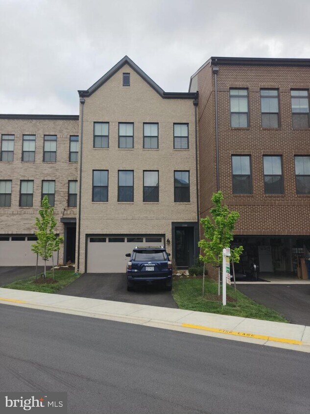 Building Photo - 23026 Sullivans Cove Sq