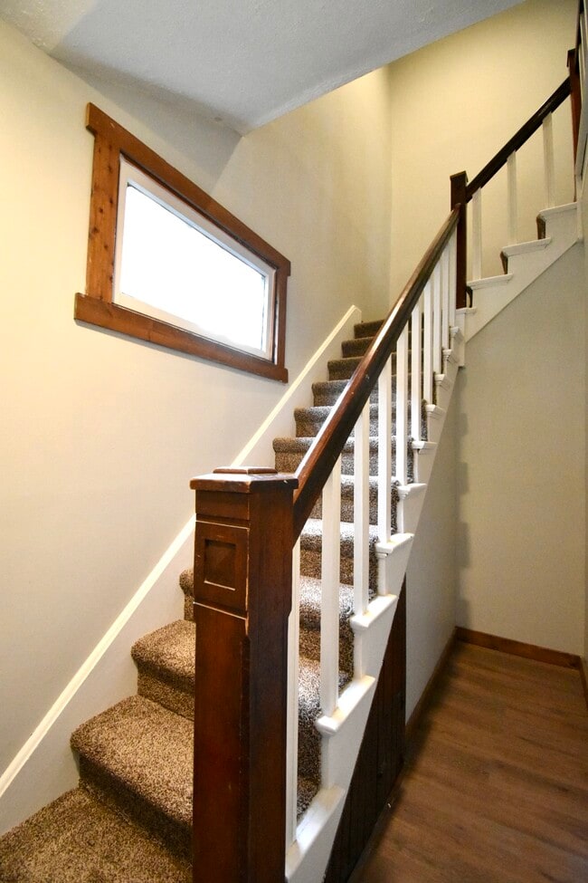 Photo - 616 Perrin Ave Apartment