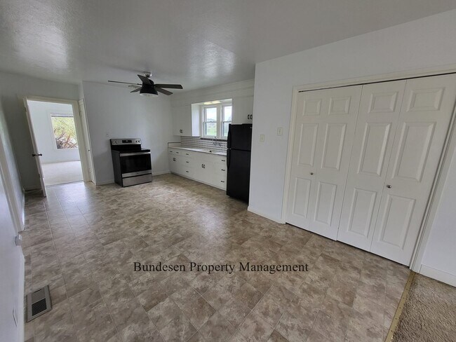 Building Photo - 1798 1/2 Pepper Road, Petaluma, CA 94952