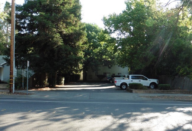 Foto del edificio - 1252 Warner St