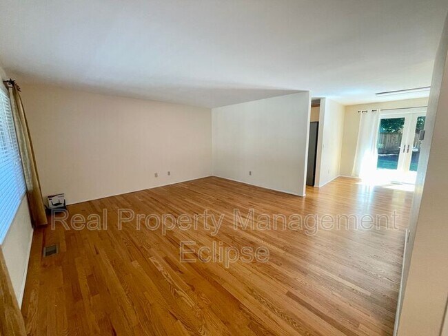 Foto del edificio - 10412 164th Ave NE