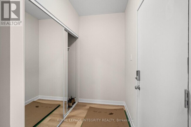 Building Photo - 615 Bee Pollen Wy