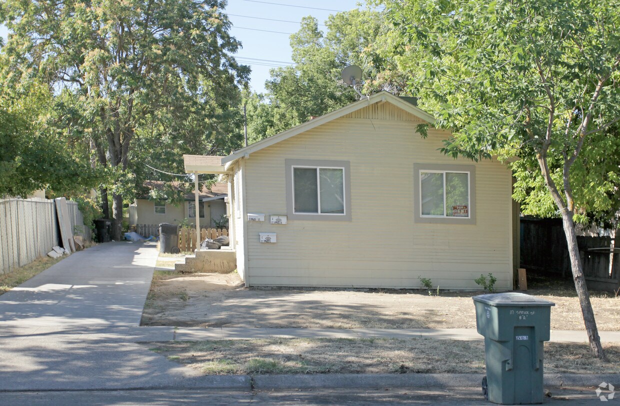 Building Photo - 117 Spruce St