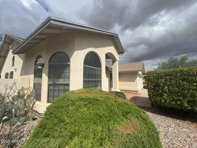 Foto del edificio - 2948 E Ridge Crest St