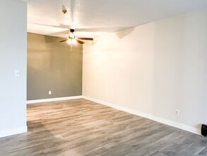 Building Photo - 2800 Hillsboro Ave N