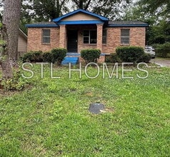 Building Photo - 1415 Geeston St