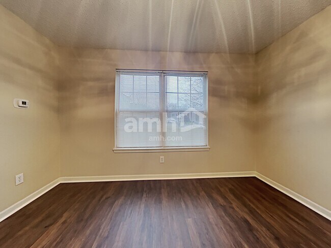 Foto del edificio - 12322 Running Springs Rd
