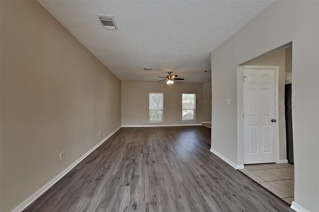 Foto del edificio - 11307 Sunshine Park Dr