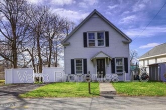 Building Photo - 16 Kemp Ave